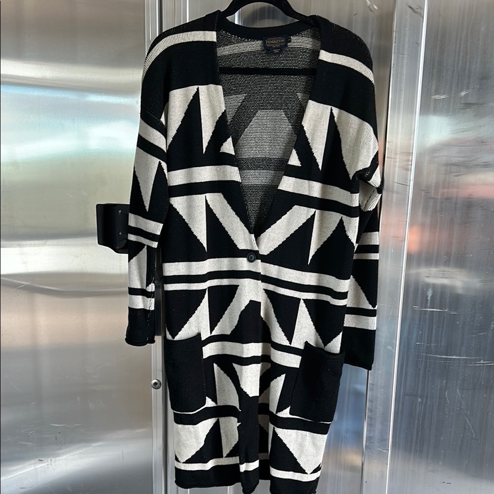 Pendleton Geometric Black and White Sweater